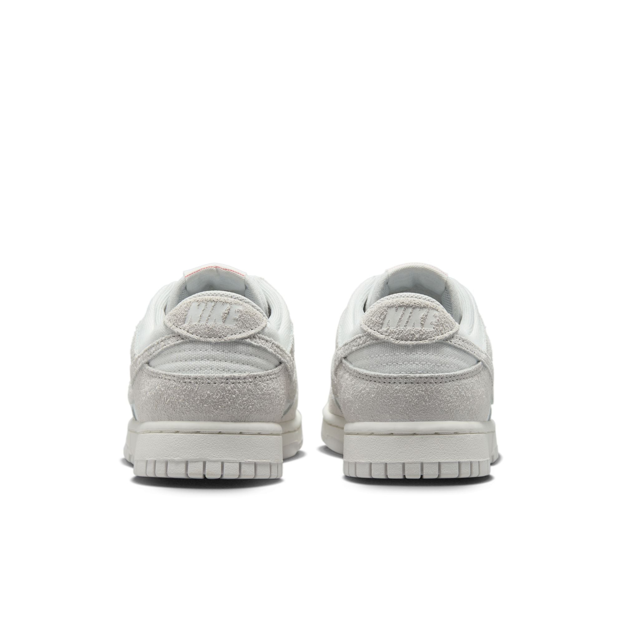 NIKE WMNS DUNKED DUST/SUMMIT WHITE ウィメンズ ダンクド Amazon.com | Nike Womens WMNS Dunk Low Disrupt DJ3077 100