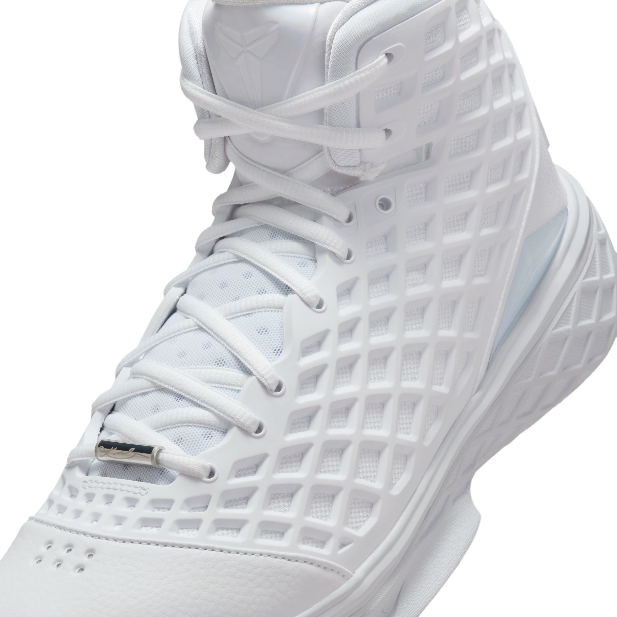 KOBE III PROTRO - WHITE - 8/23 LAUNCH