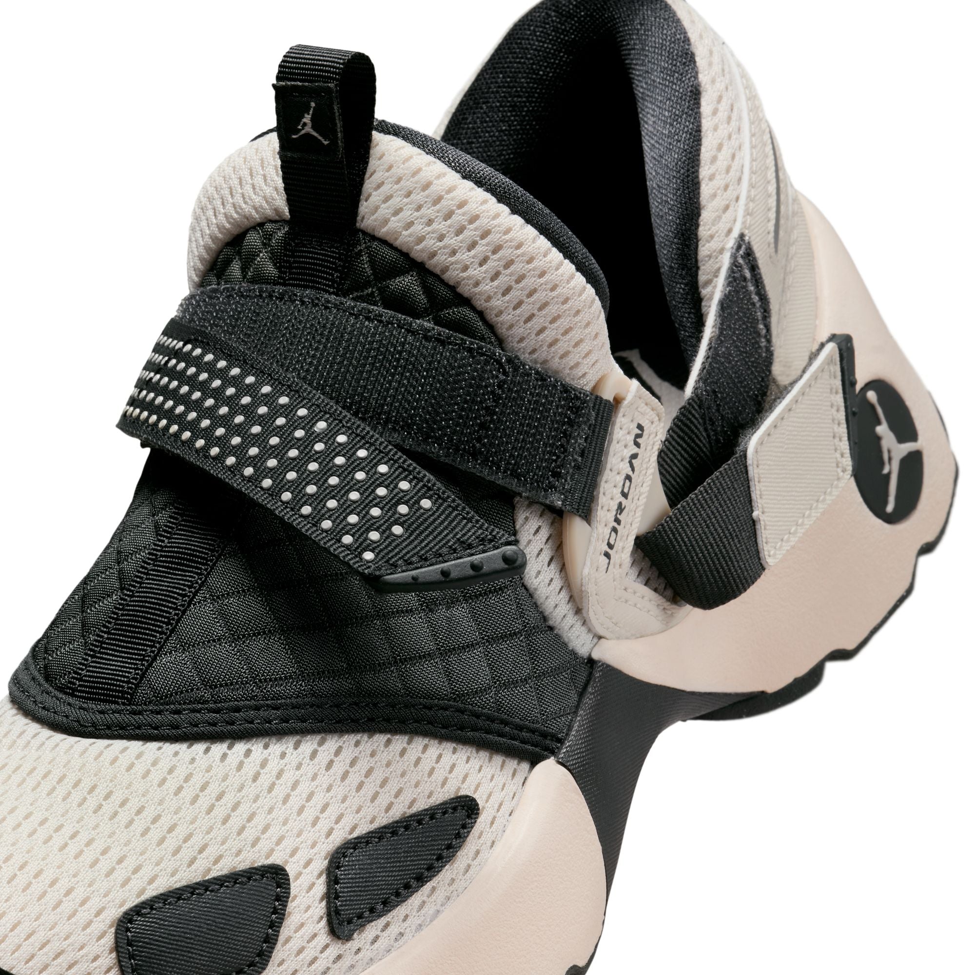 WMNS JORDAN TRUNNER LX - OREWOOD