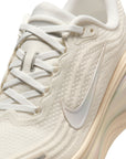 W NIKE VOMERO PLUS ESS - SUMMIT WHITE