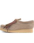 CLARKS WALLABEE - SAND SUEDE