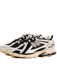 NEWE BALANCE 1906R - WHITE BLACK