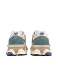 New Balance 9060 - Green Orange