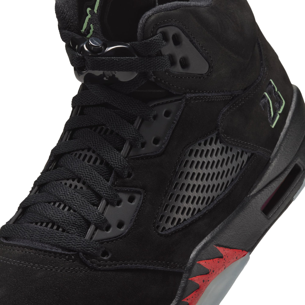 AIR JORDAN 5 RETRO - HALLOWEEN - 10/17 LAUNCH