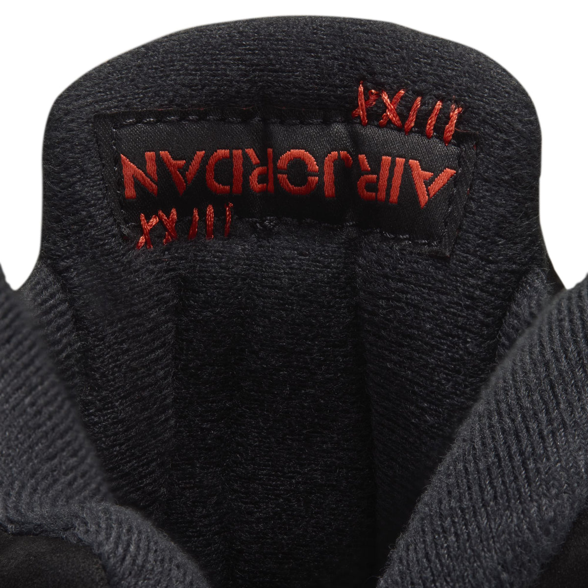 AIR JORDAN 5 RETRO - HALLOWEEN - 10/17 LAUNCH