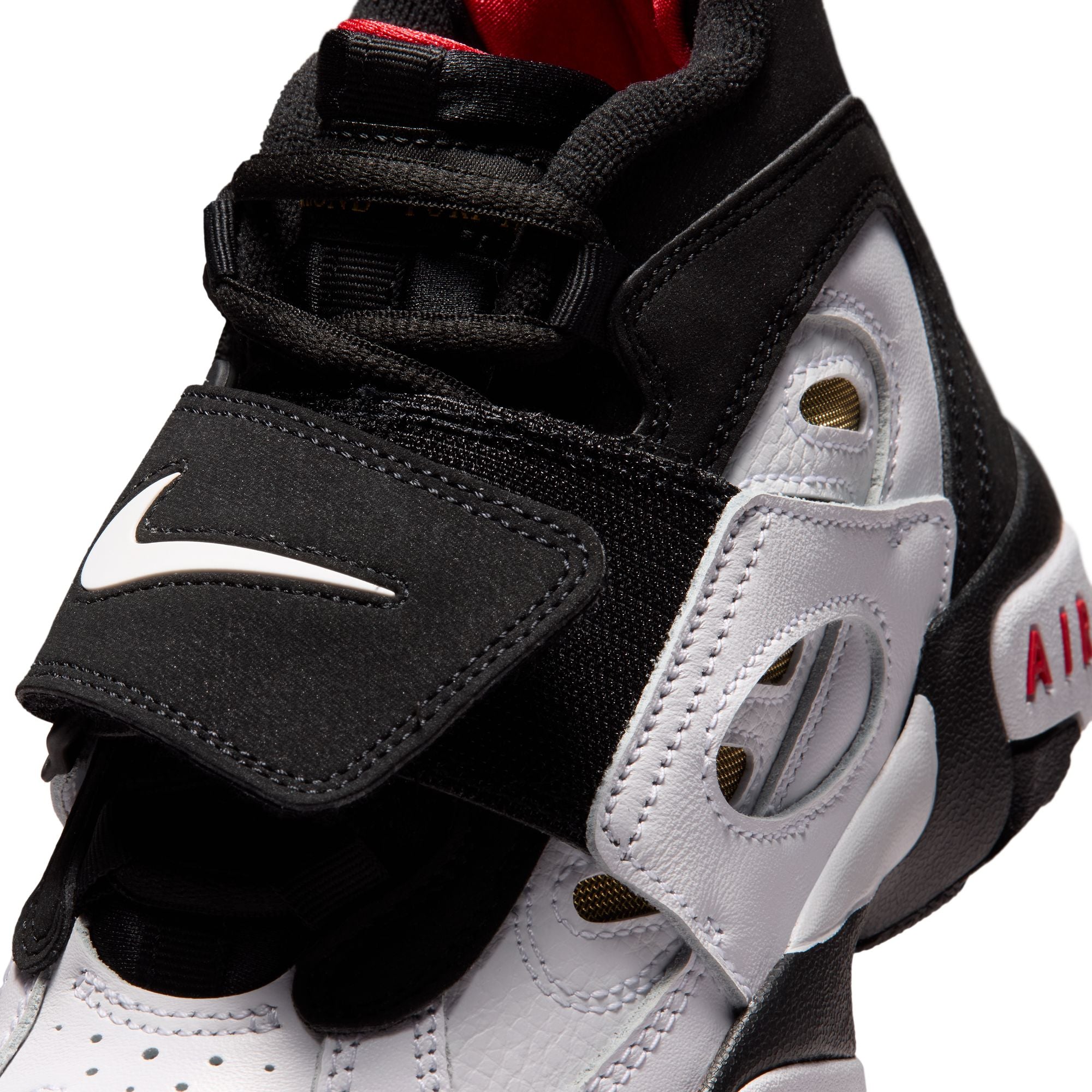 NIKE AIR DIAMOND TURF II (GS) - WHITE FIRE RED